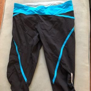 Lululemon running crops